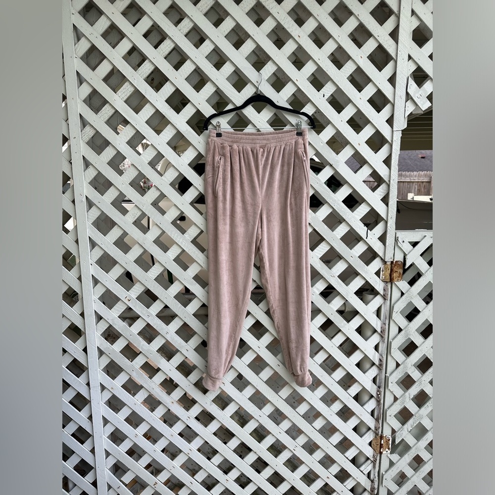 ❤️Skims Velour Pants